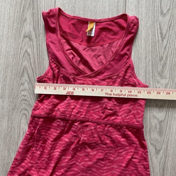 Lucy Blouse Top Women's Size Small Red Sleeveless Pullover A-Line - Picture 3 of 6